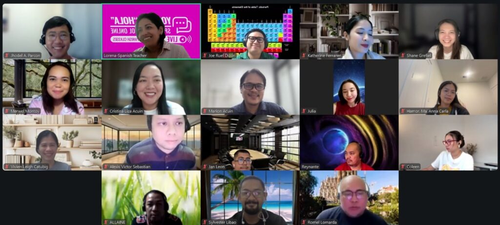 You Say Hola students together on a live Zoom class